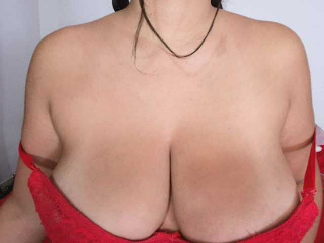 AndreaRaul's BongaCams show and profile