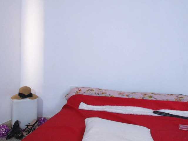 AndreaRaul's BongaCams show and profile