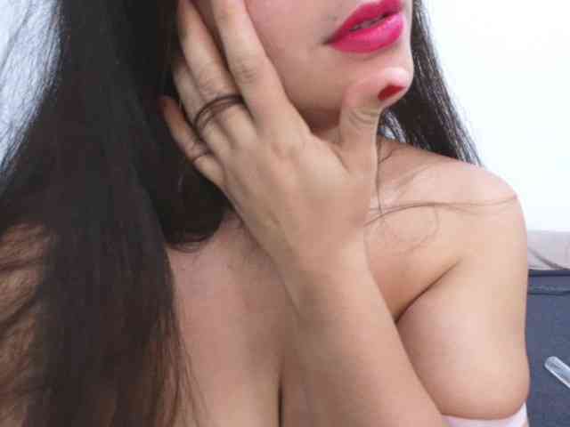 AndreaBigboobs webcam