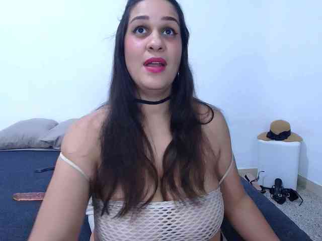 AndreaBigboobs webcam