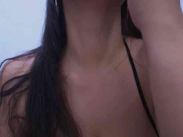 AndreaBigboobs webcam