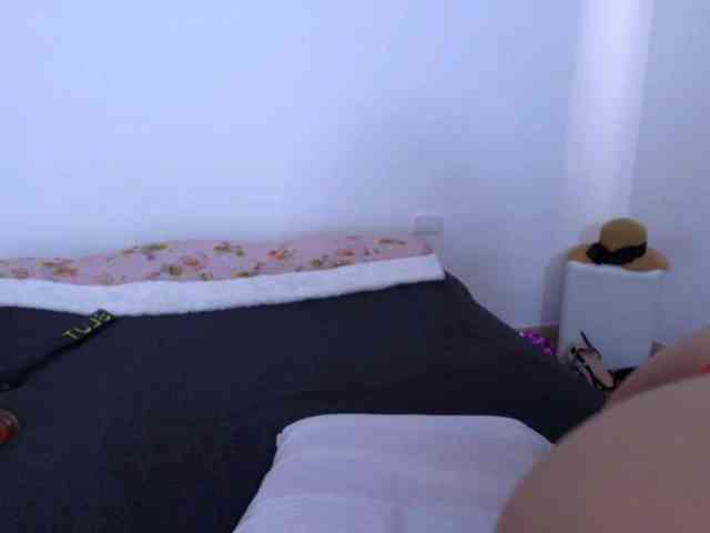 AndreaBigboobs webcam