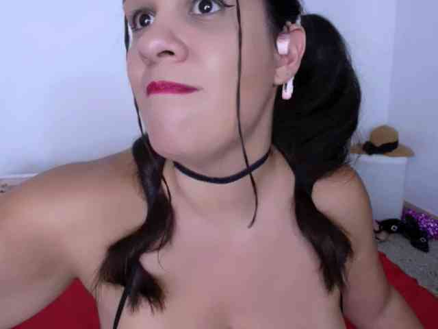 AndreaBigboobs webcam