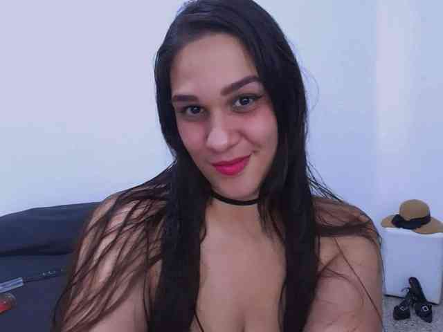 AndreaBigboobs webcam