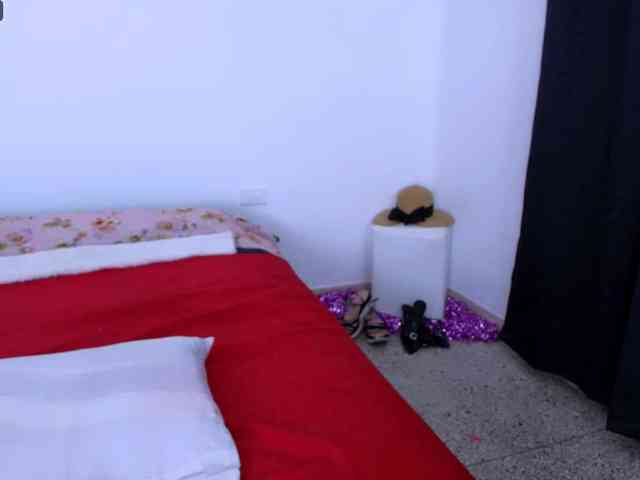 AndreaBigboobs webcam