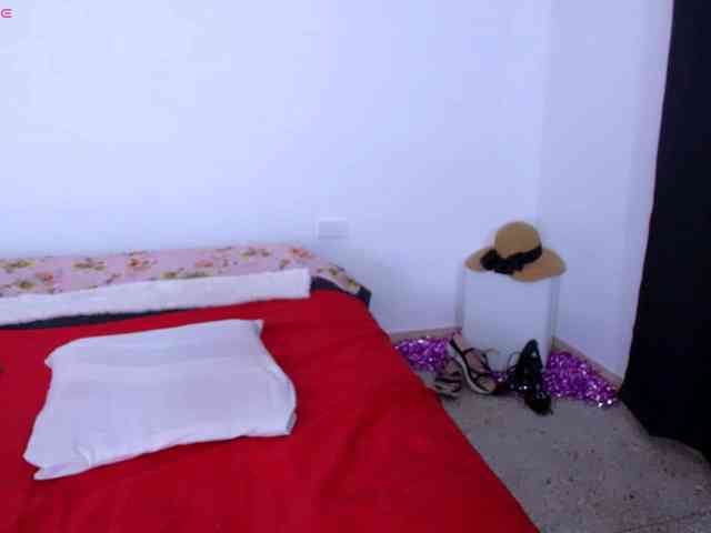 AndreaBigboobs webcam