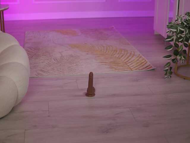 EvaZane's BongaCams show and profile