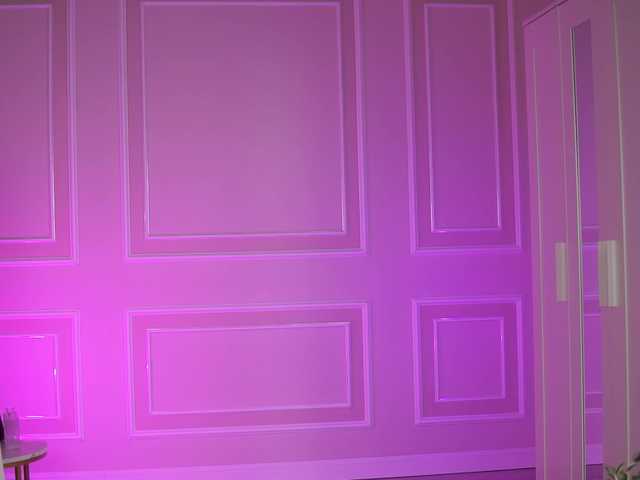 EvaZane's BongaCams show and profile