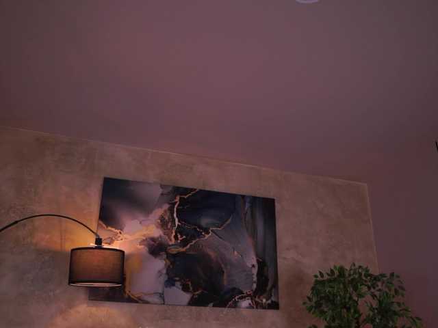 EvaZane's BongaCams show and profile