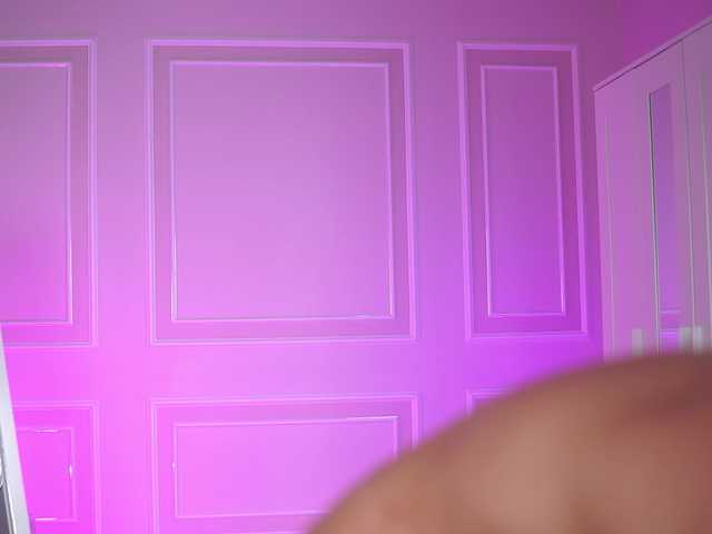 EvaZane's BongaCams show and profile