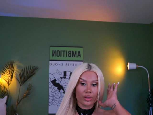 EvaZane's BongaCams show and profile