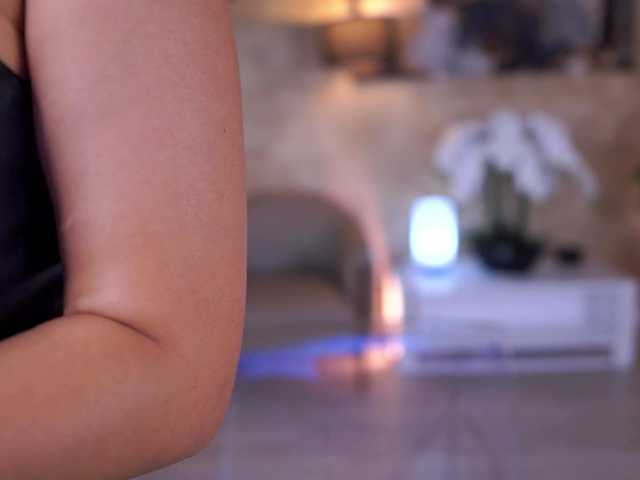 EvaZane's BongaCams show and profile