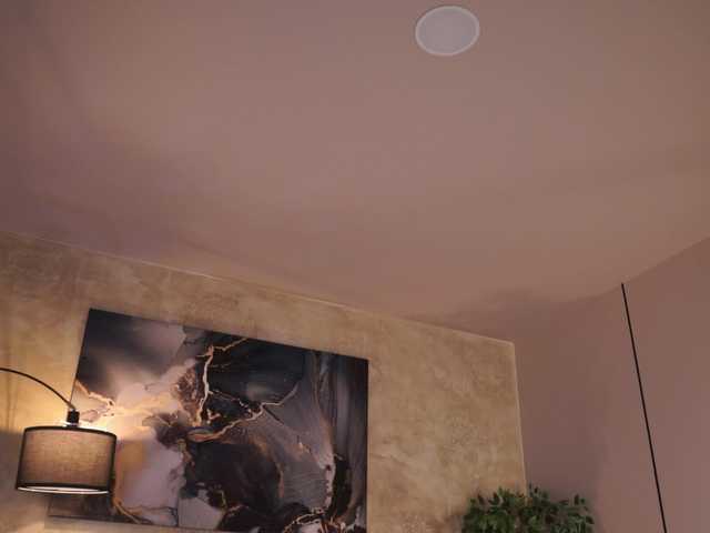 EvaZane's BongaCams show and profile