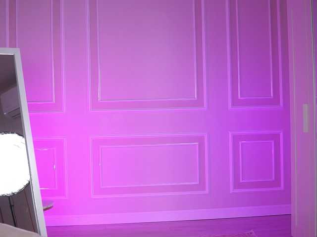 EvaZane's BongaCams show and profile