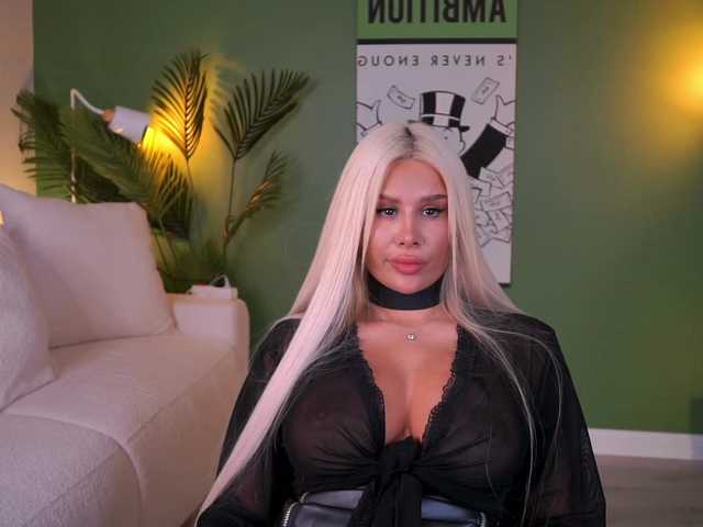 EvaZane's BongaCams show and profile