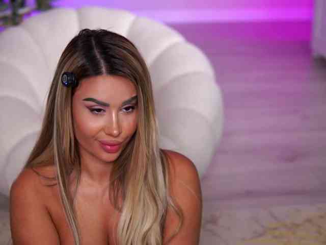EvaZane webcam