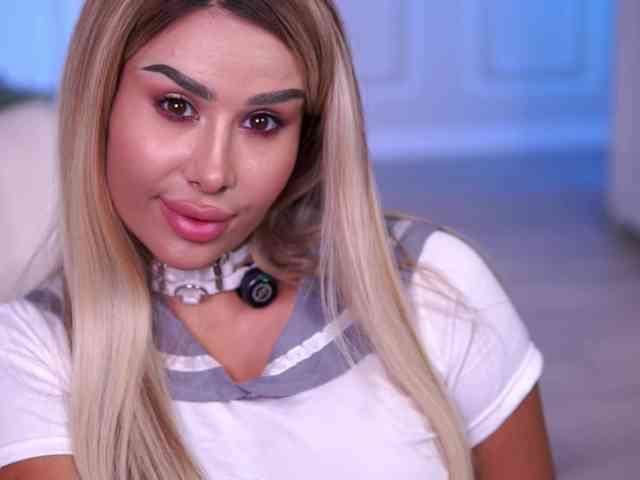 EvaZane Live Webcam on BongaCams
