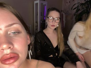 Iiiillllyyyy Porn Show