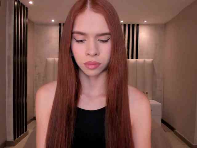 LaiaAnderson webcam