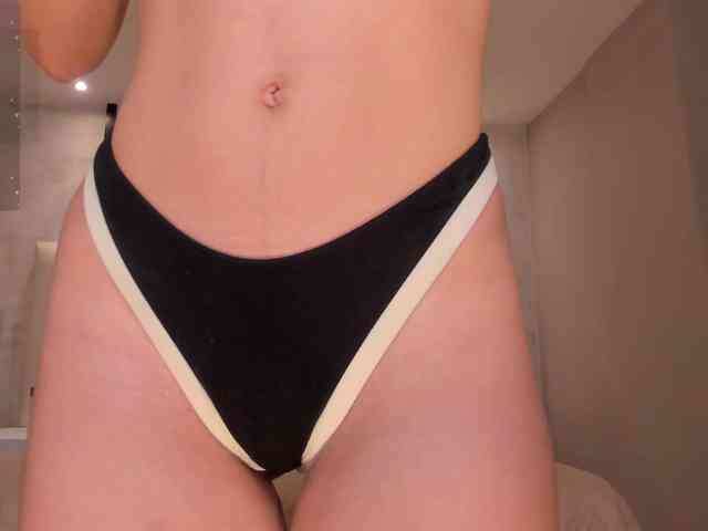 LaiaAnderson webcam