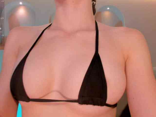 LaiaAnderson webcam