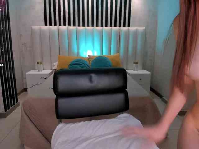 LaiaAnderson webcam
