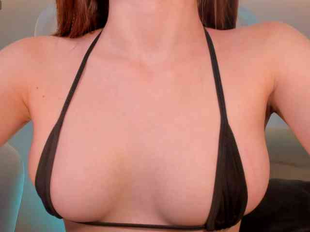 LaiaAnderson webcam