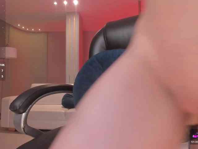 LaiaAnderson webcam