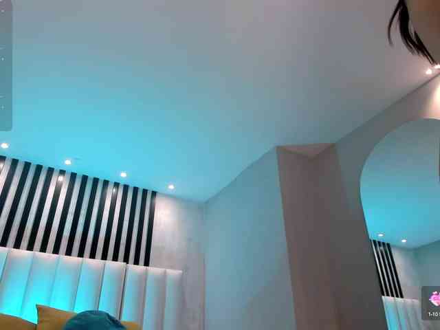 LaiaAnderson webcam