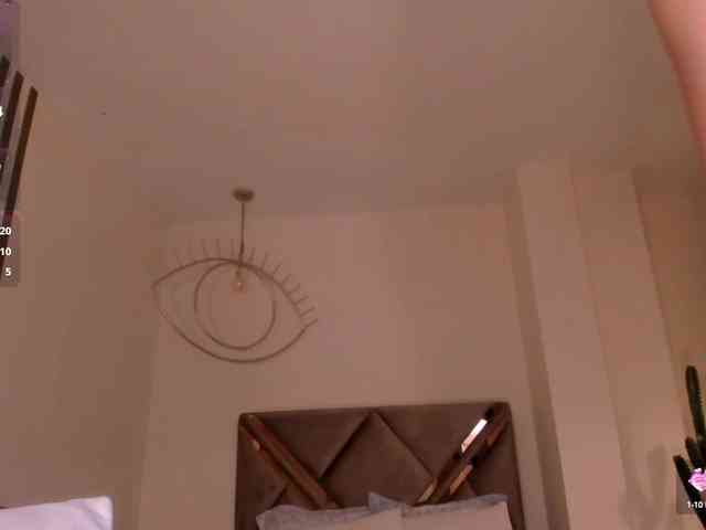 LaiaAnderson webcam
