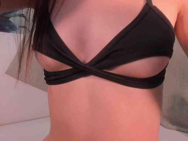 LaiaAnderson webcam