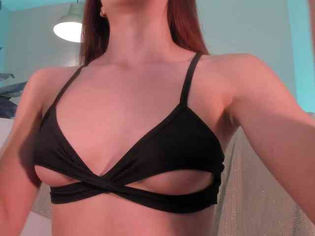 LaiaAnderson webcam