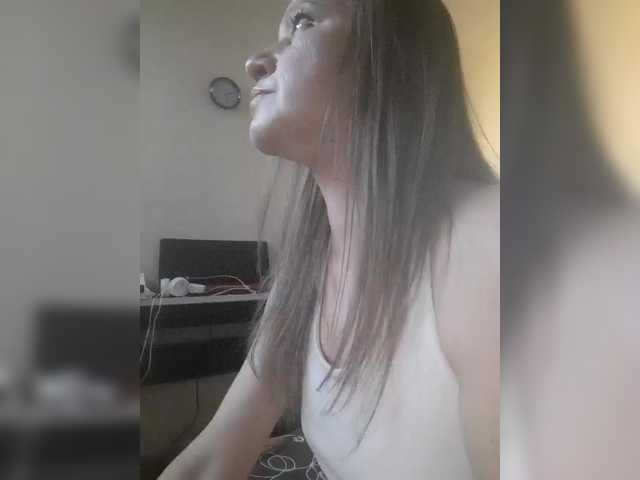 Mia-Carnival's BongaCams show and profile