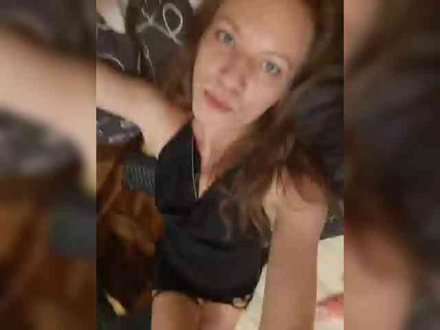 Mia-Carnival webcam