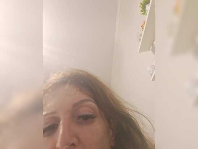 Nina-83's BongaCams show and profile