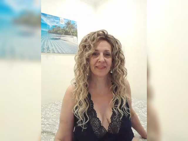 mery8poppins's BongaCams show and profile