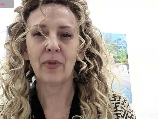 mery8poppins from BongaCams is Freechat