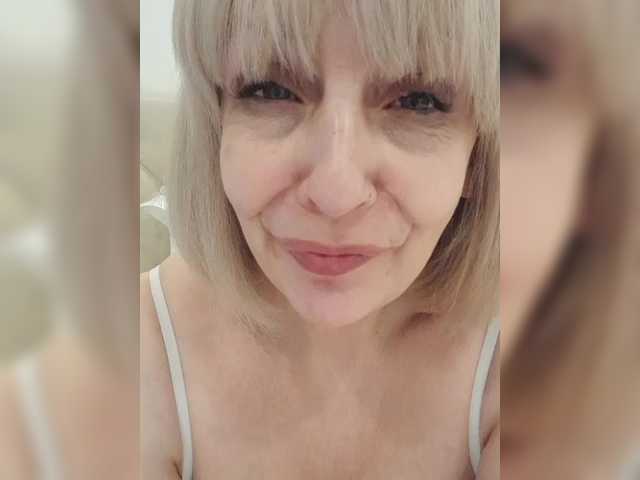 mery8poppins from BongaCams is Freechat