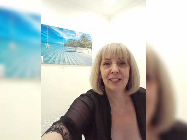mery8poppins's BongaCams show and profile