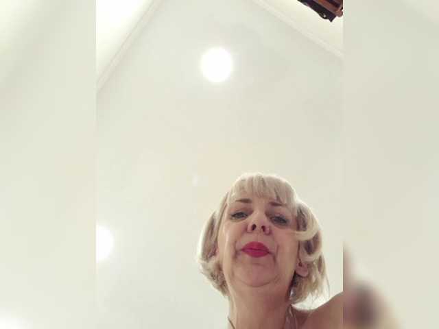Sex chat gratuit in direct cu mery8poppins pe BongaCams