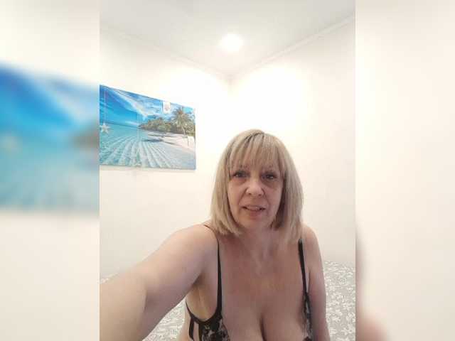 mery8poppins from BongaCams is Freechat
