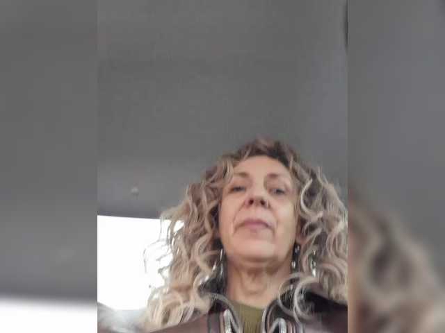 mery8poppins's BongaCams show and profile