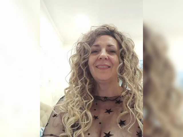 mery8poppins's BongaCams profile