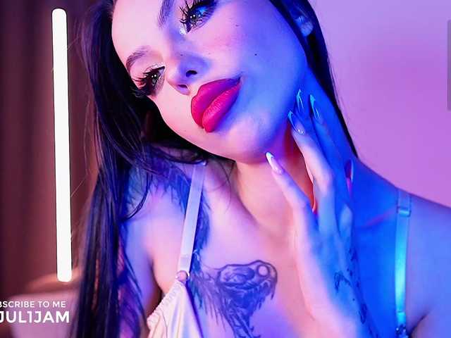 Koketka's BongaCams show and profile