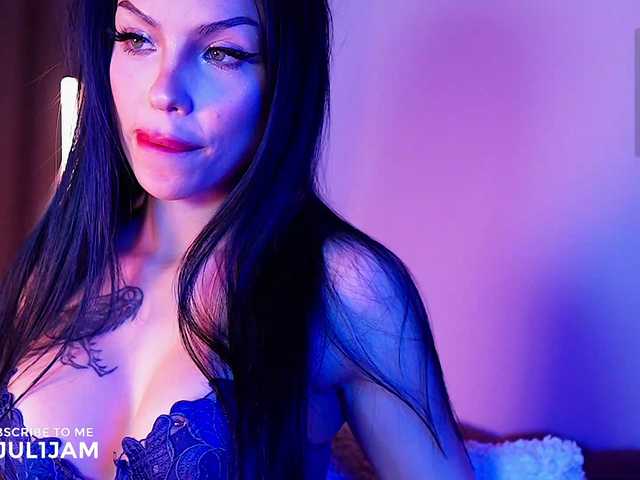 Lady_In_Black preview