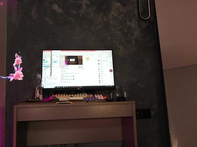 Koketka's BongaCams show and profile