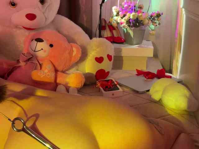 naked live chat Koketka