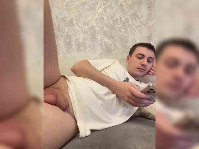 Guard22 Live Webcam on BongaCams
