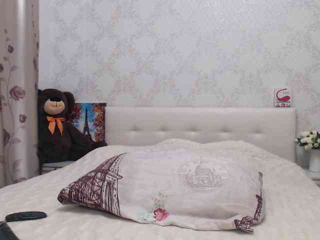 YourBarbiee webcam