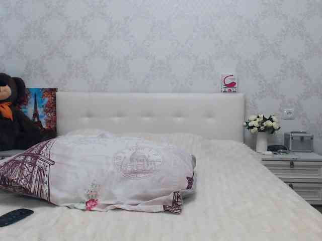 YourBarbiee webcam
